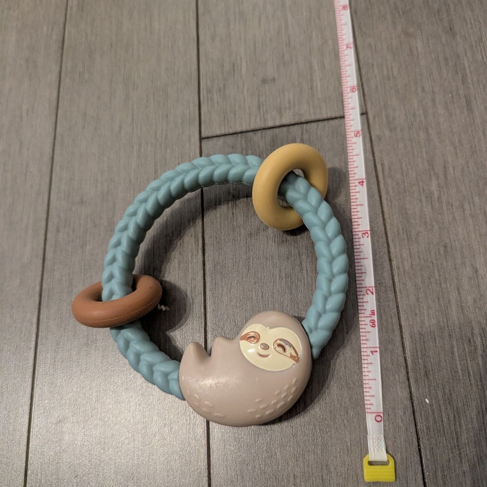 Sloth Teething Ring with Beads Itzy Ritzy